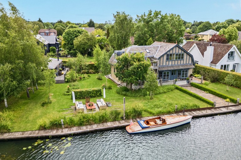Images for Pharaohs Island, Shepperton, Surrey