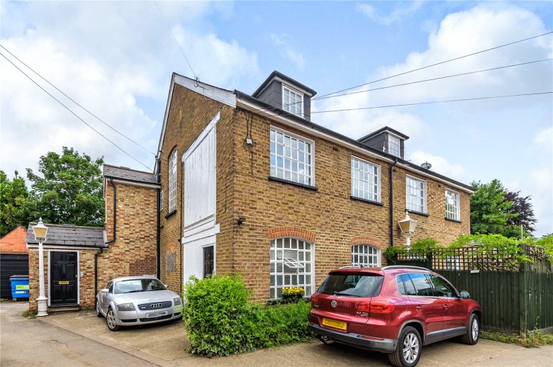 Click the photo for more details of Bridge Road, East Molesey, KT8