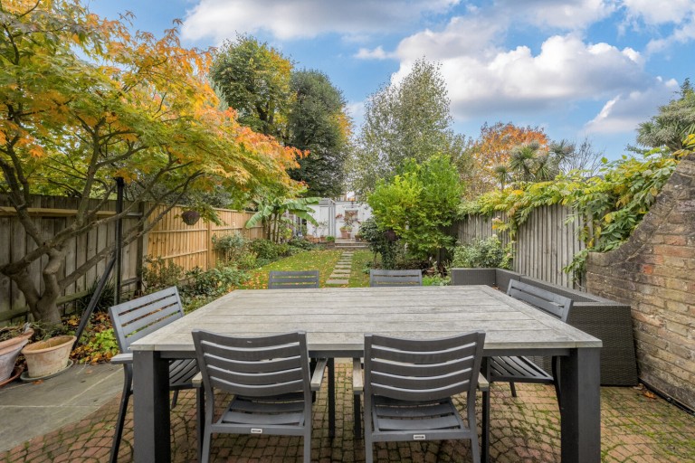 Images for Teddington Park, Teddington