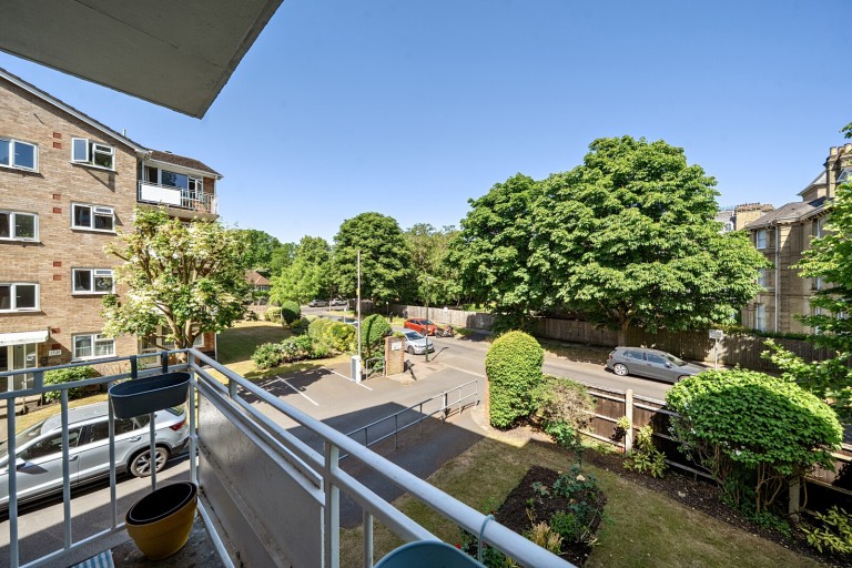 Images for Elton Close, Hampton Wick