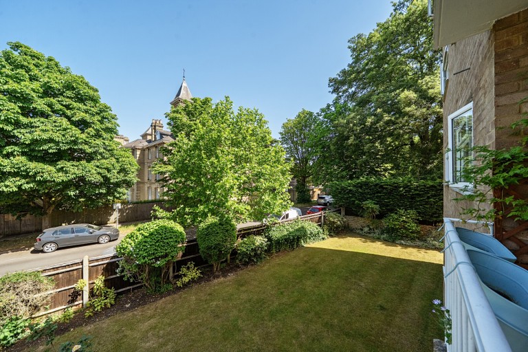 Images for Elton Close, Hampton Wick