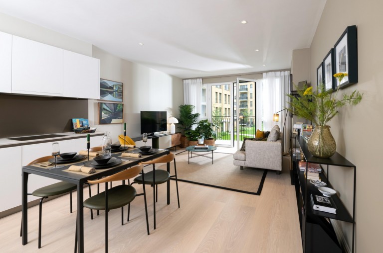 Images for Pinewood Gardens, Teddington