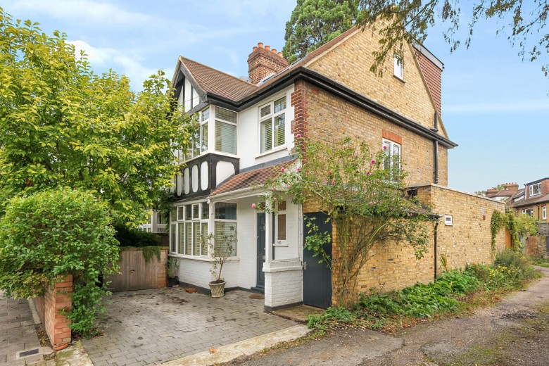 Click the photo for more details of Queens Road, Teddington