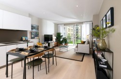 Images for Pinewood Gardens, Teddington, TW11