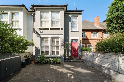 Click the photo for more details of Kingston Road, Teddington