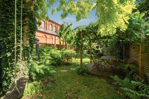 Click the photo for more details of Kingston Road, Teddington