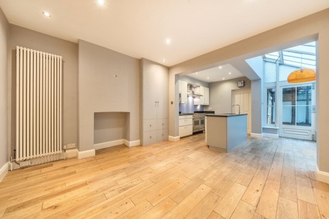 Click the photo for more details of Sunnyside Road, Teddington, TW11