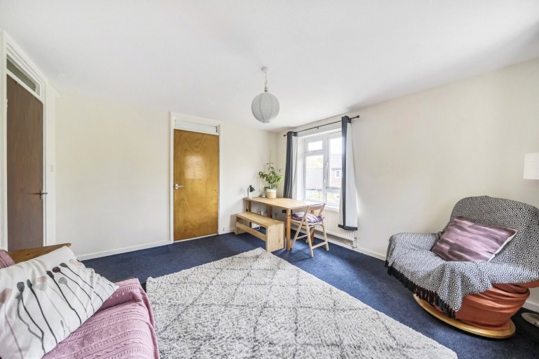 Images for Robin Close, Hampton