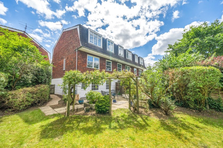 Click the photo for more details of Langwood Chase, Teddington
