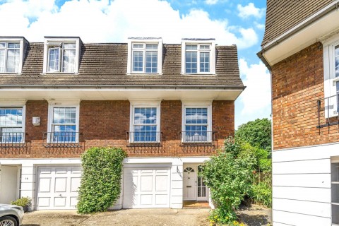 Click the photo for more details of Langwood Chase, Teddington