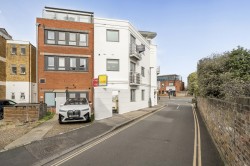 Images for Middle Lane, Teddington