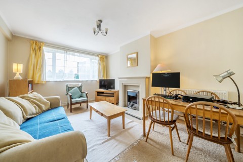 Click the photo for more details of Park Road, Hampton Wick