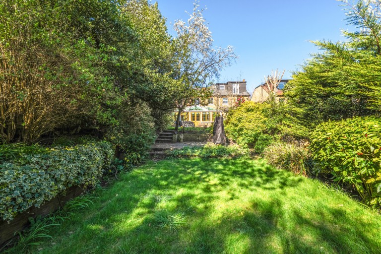 Images for Holmesdale Road, Teddington