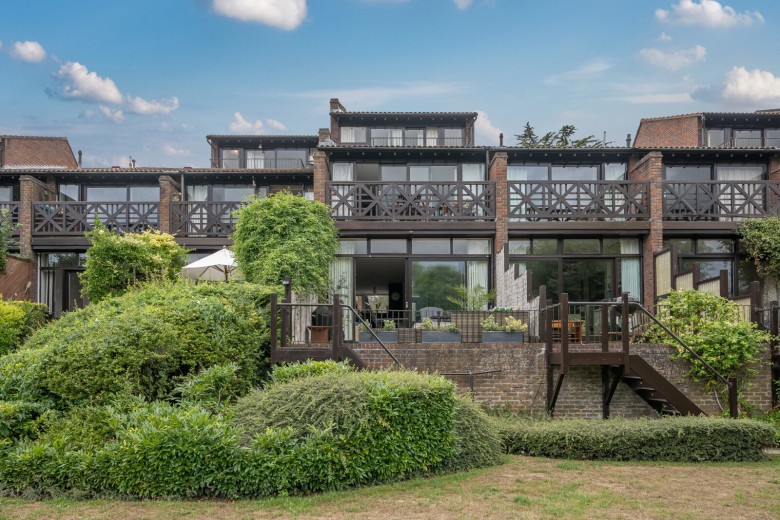Click the photo for more details of Mallard Place, Strawberry Hill