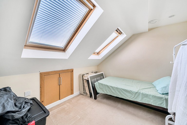 Images for Court Close, Twickenham