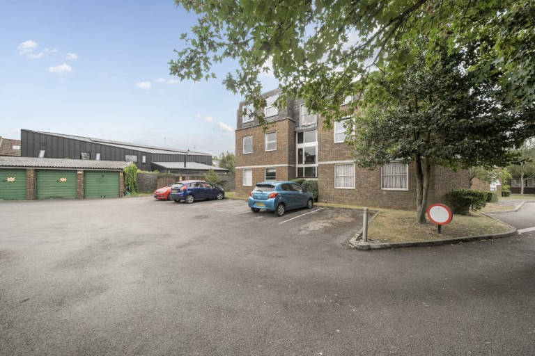 Images for Bychurch End, Teddington
