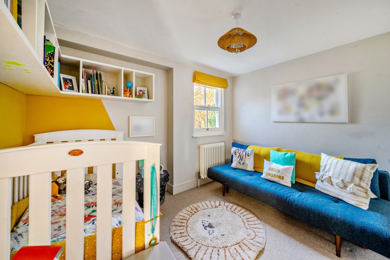 Images for Gomer Gardens, Teddington