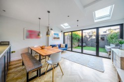 Images for Gomer Gardens, Teddington