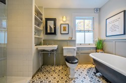 Images for Gomer Gardens, Teddington
