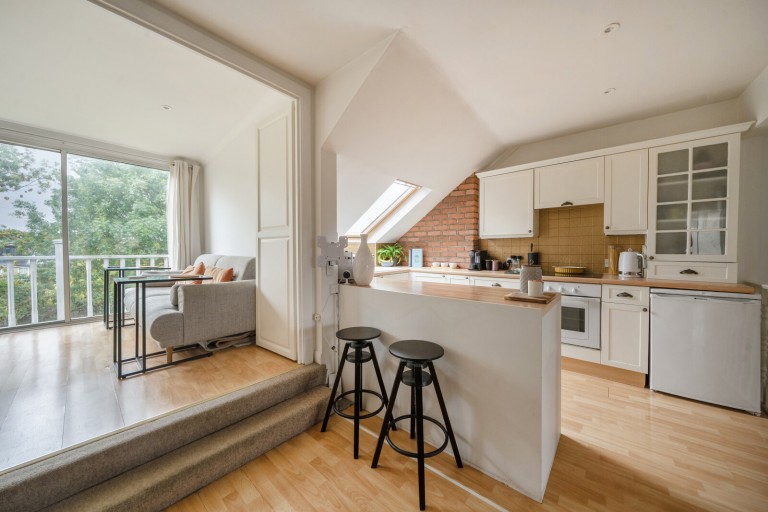 Images for Vicarage Road, Hampton Wick