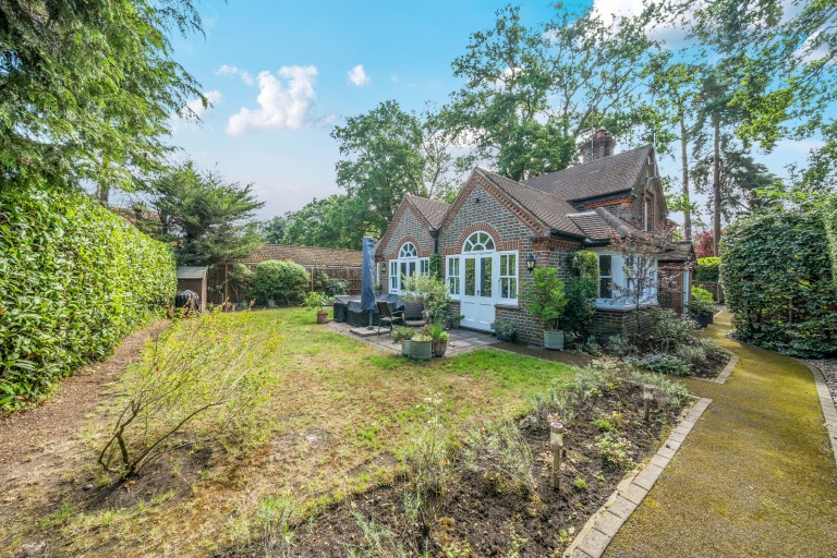 Images for Old Woking Road, West Byfleet, Surrey