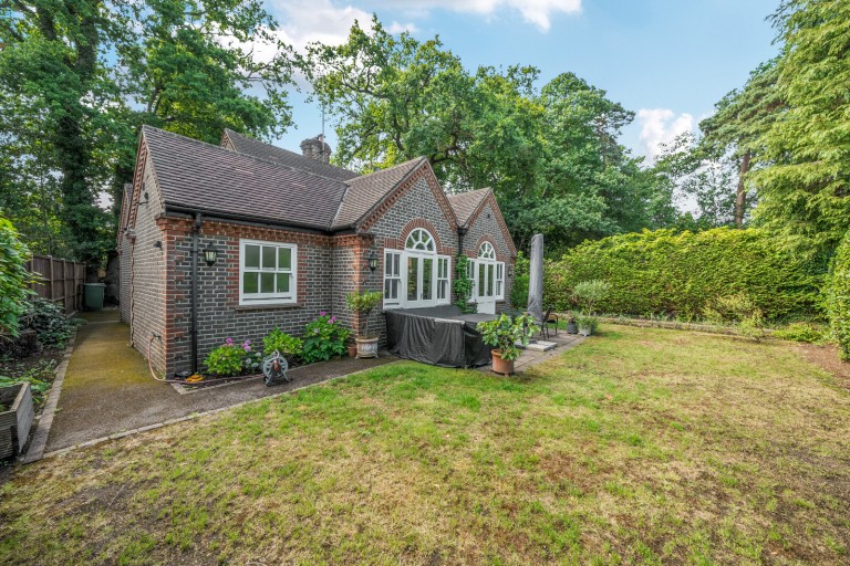 Images for Old Woking Road, West Byfleet, Surrey