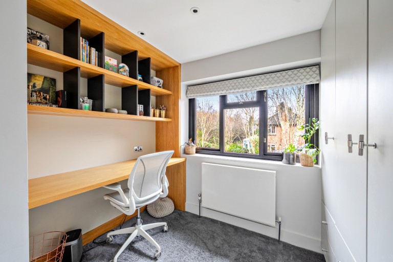 Images for Wexfenne Gardens, Pyrford, Surrey