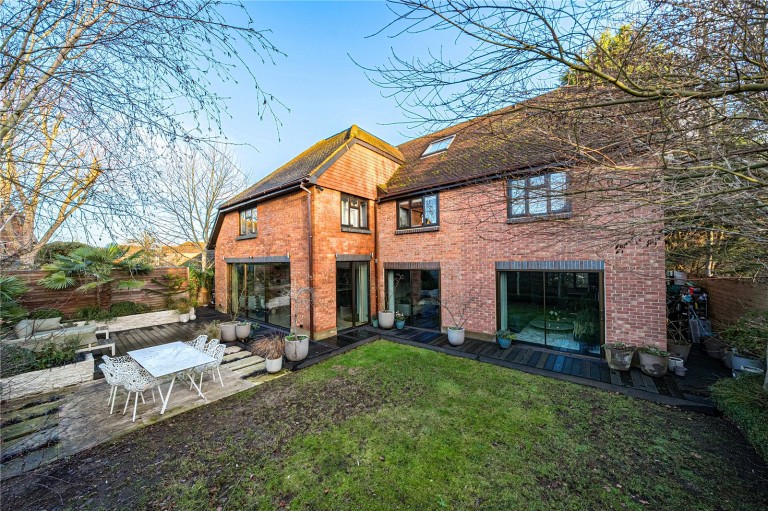 Images for Wexfenne Gardens, Pyrford, Surrey