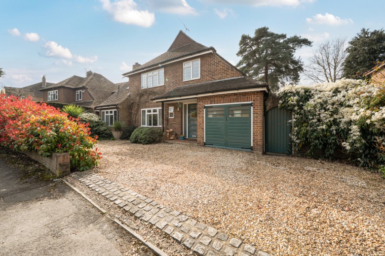 Click the photo for more details of Lincoln Drive, Pyrford, Surrey