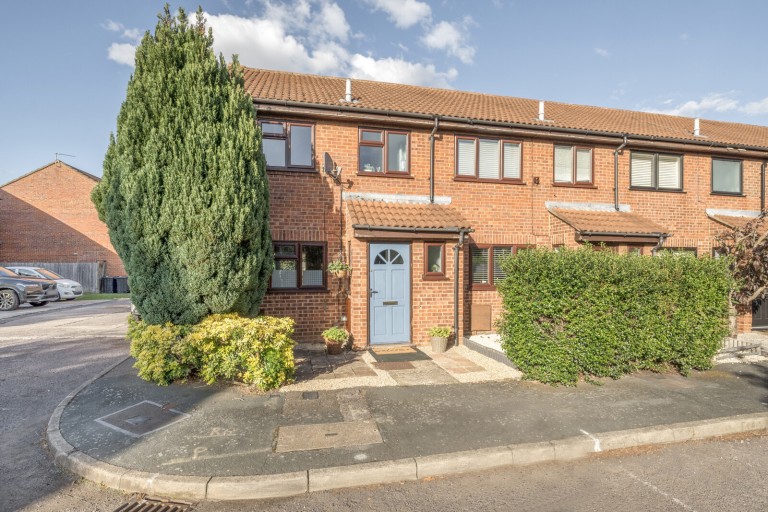 Images for Chuters Close, Byfleet, Surrey