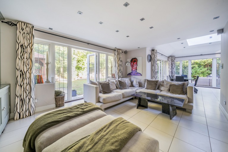 Images for Salisbury Place, West Byfleet, Surrey