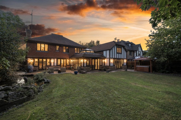 Images for Salisbury Place, West Byfleet, Surrey