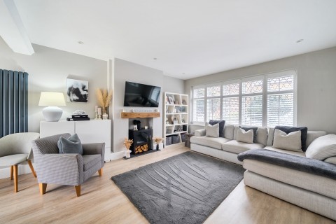 Click the photo for more details of Sanway Close, Byfleet, Surrey