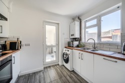 Images for Engliff Lane, Pyrford, Surrey