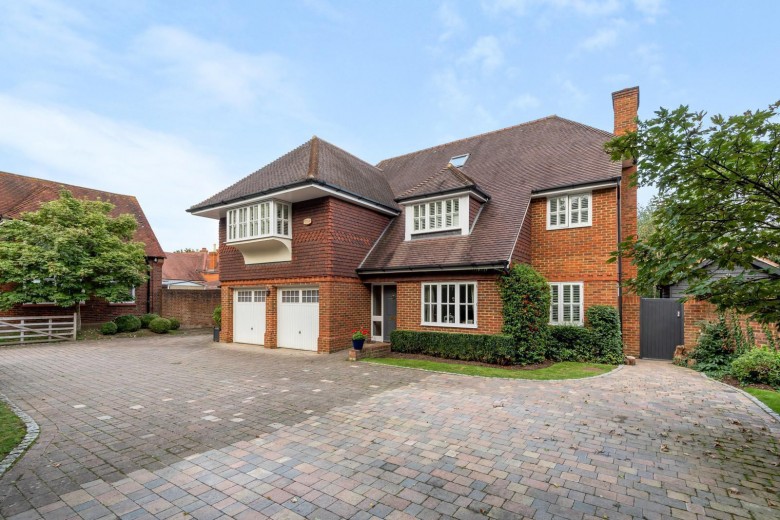Click the photo for more details of Upshot Lane, Pyrford, GU22