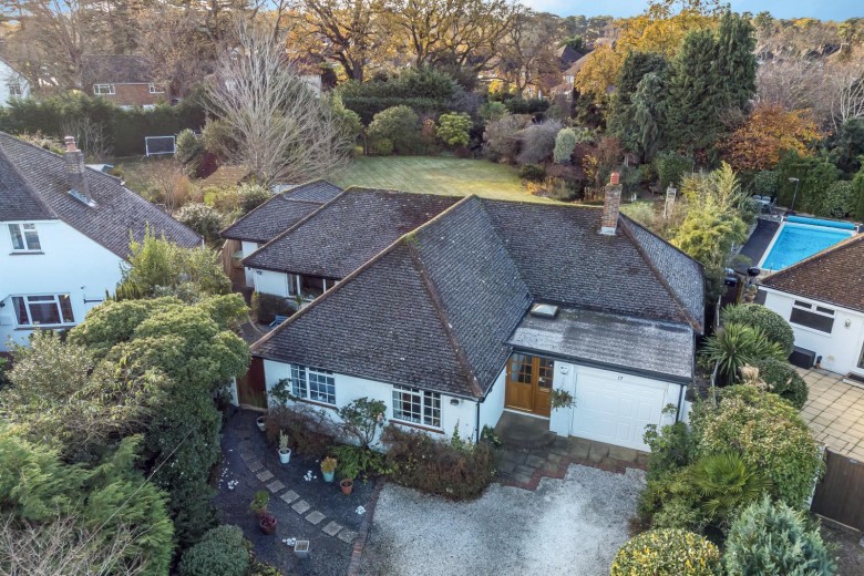 Click the photo for more details of Onslow Way, Pyrford, GU22
