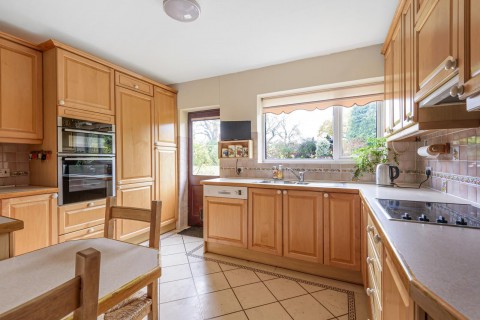 Click the photo for more details of Onslow Way, Pyrford, GU22