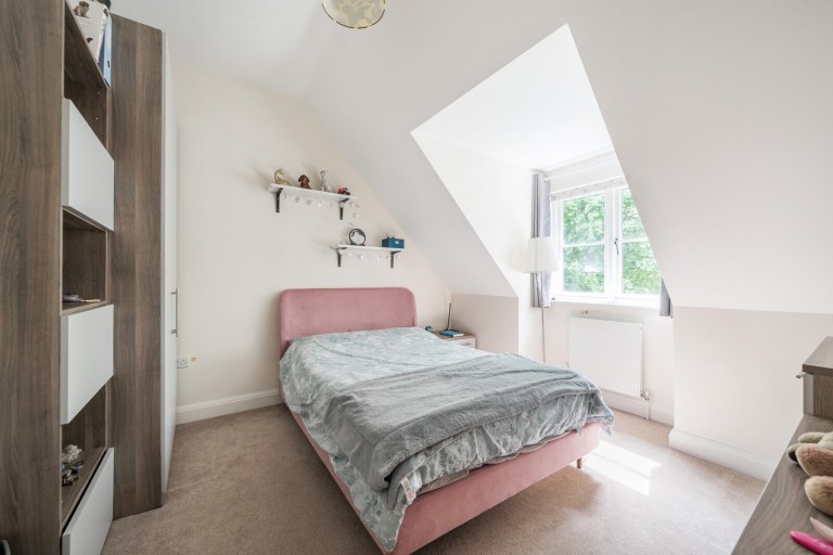 Images for York Close, Byfleet, Surrey
