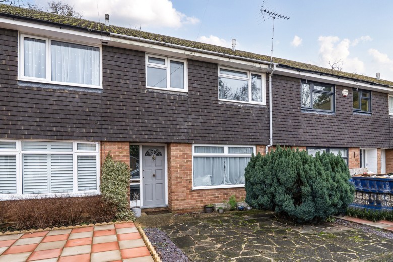 Click the photo for more details of Birchwood Drive, West Byfleet, Surrey