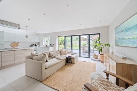 Click the photo for more details of Woodlands Avenue, West Byfleet, KT14