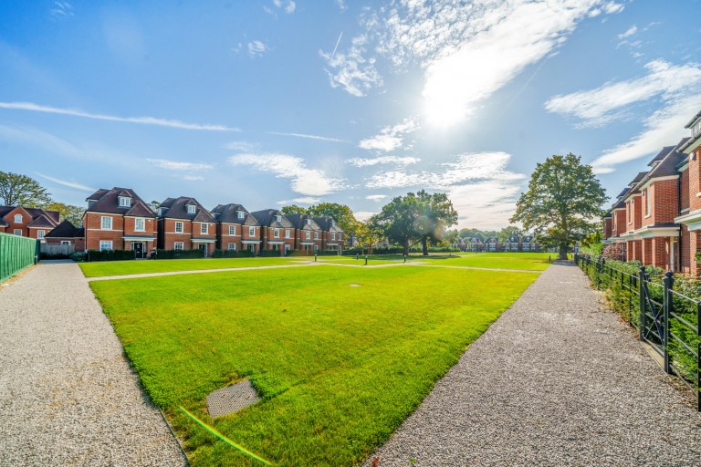 Images for Broadoaks Park Road, West Byfleet, Surrey