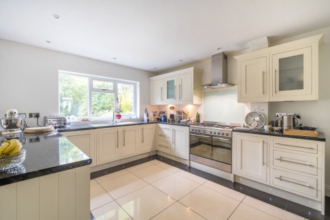 Click the photo for more details of Hamilton Avenue, Pyrford, GU22