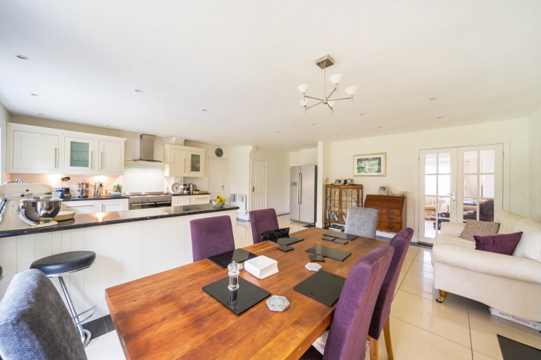 Images for Hamilton Avenue, Pyrford, Surrey