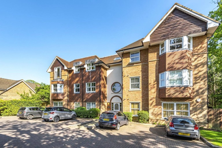 Images for Old Woking Road, West Byfleet, KT14