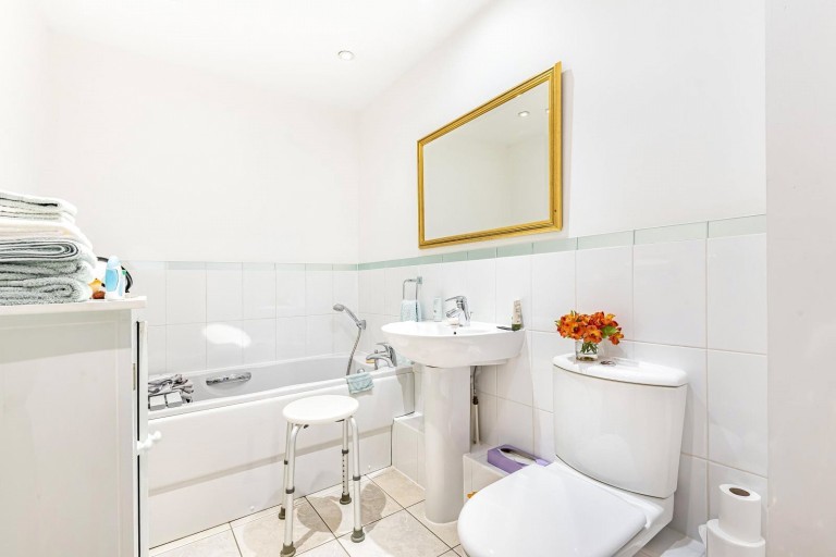 Images for Old Woking Road, West Byfleet, KT14