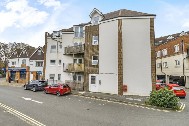 Click the photo for more details of Rosemount Avenue, West Byfleet, Surrey