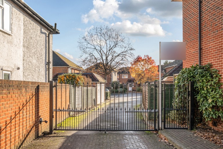 Images for Loxley Close, Byfleet, Surrey