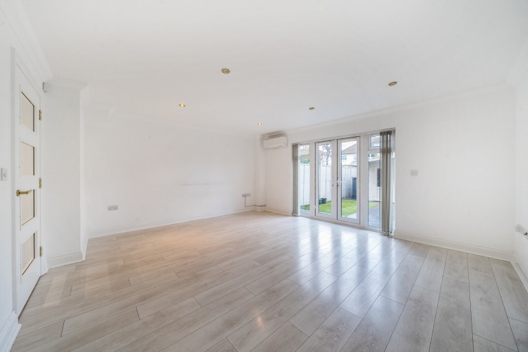 Images for Loxley Close, Byfleet, Surrey