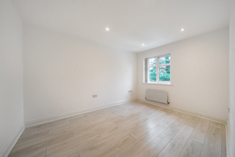 Images for Loxley Close, Byfleet, Surrey