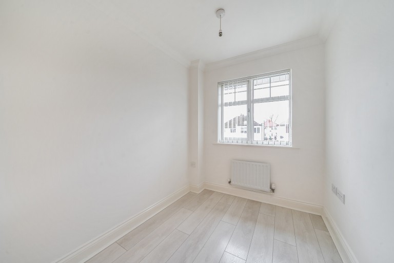 Images for Loxley Close, Byfleet, Surrey